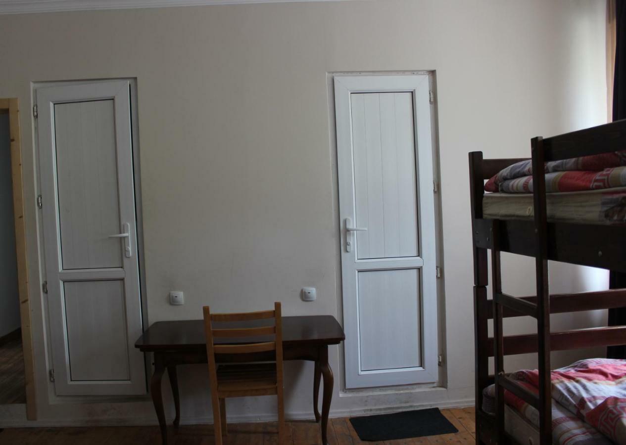 Hq Of Nove Sujashvili Kazbegi Esterno foto