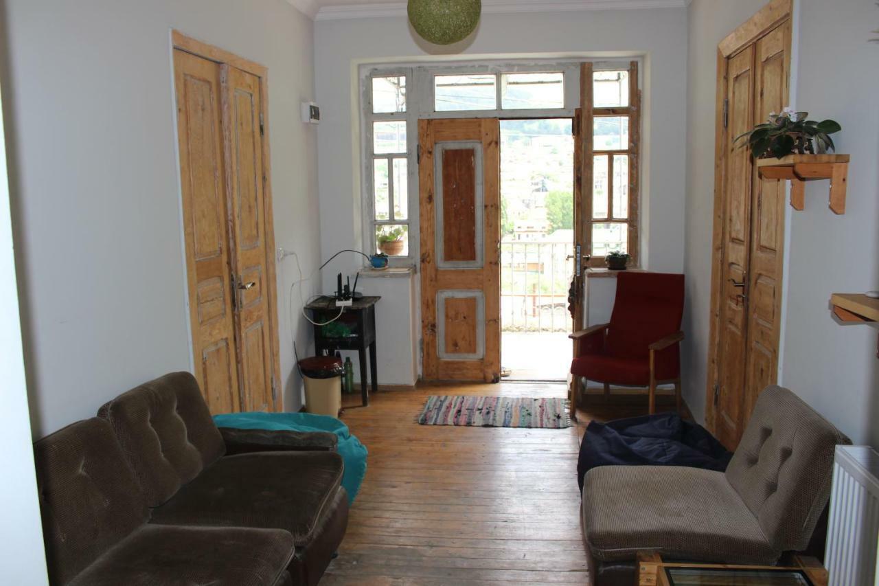 Hq Of Nove Sujashvili Kazbegi Esterno foto